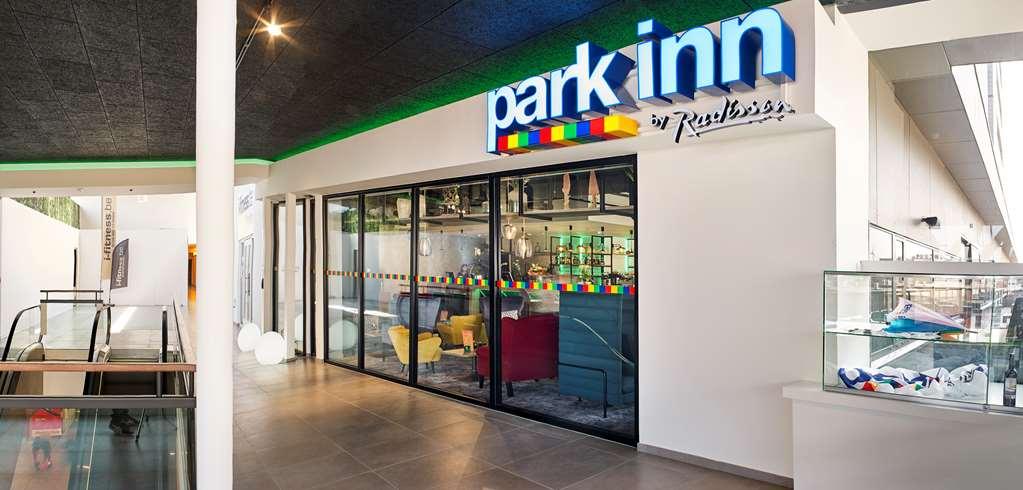 Park Inn By Radisson Хасселт Экстерьер фото